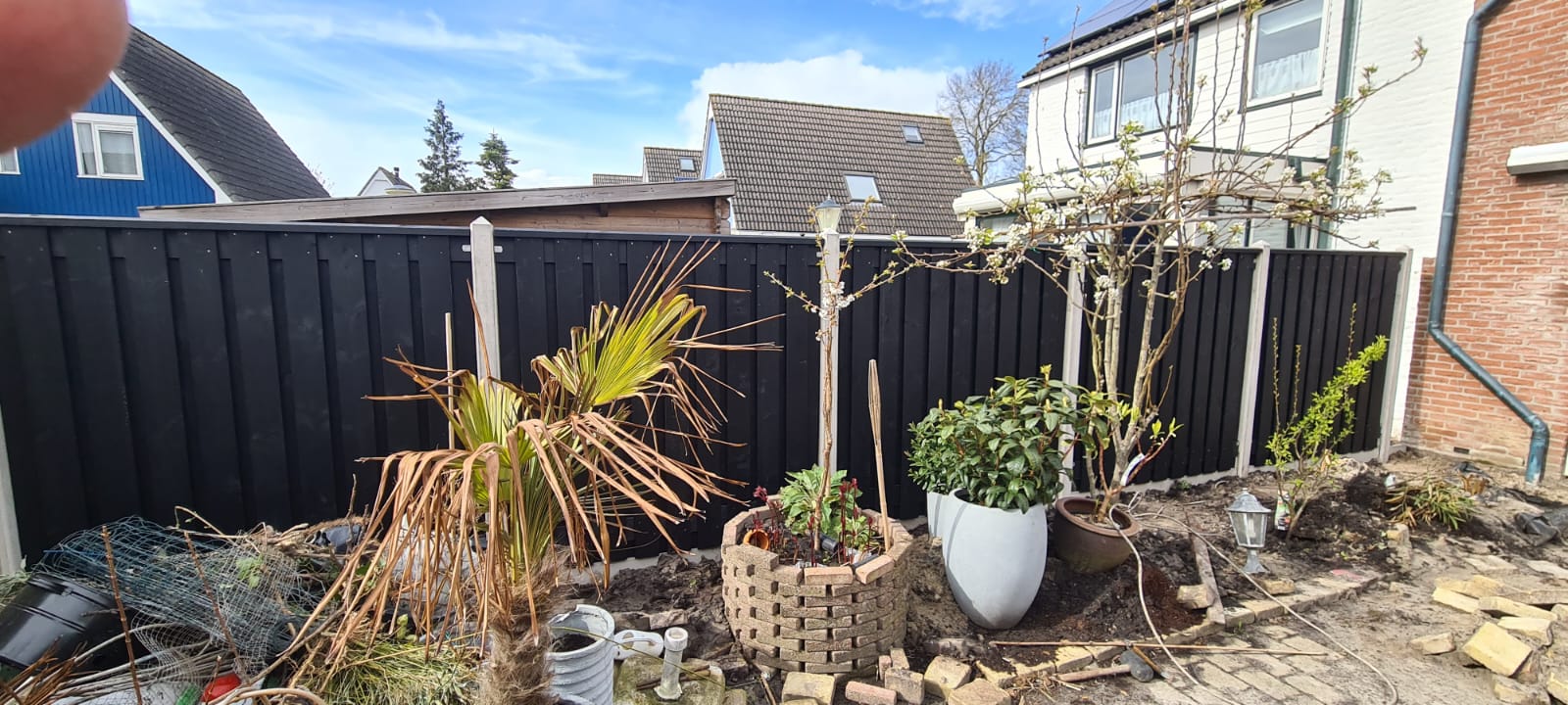 f7512f5b-b1ee-4f00-9d3d-e2488df5242c